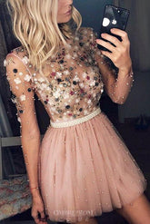 Charming Long Sleeves Beaded Appliques Tulle Short Prom Dresses